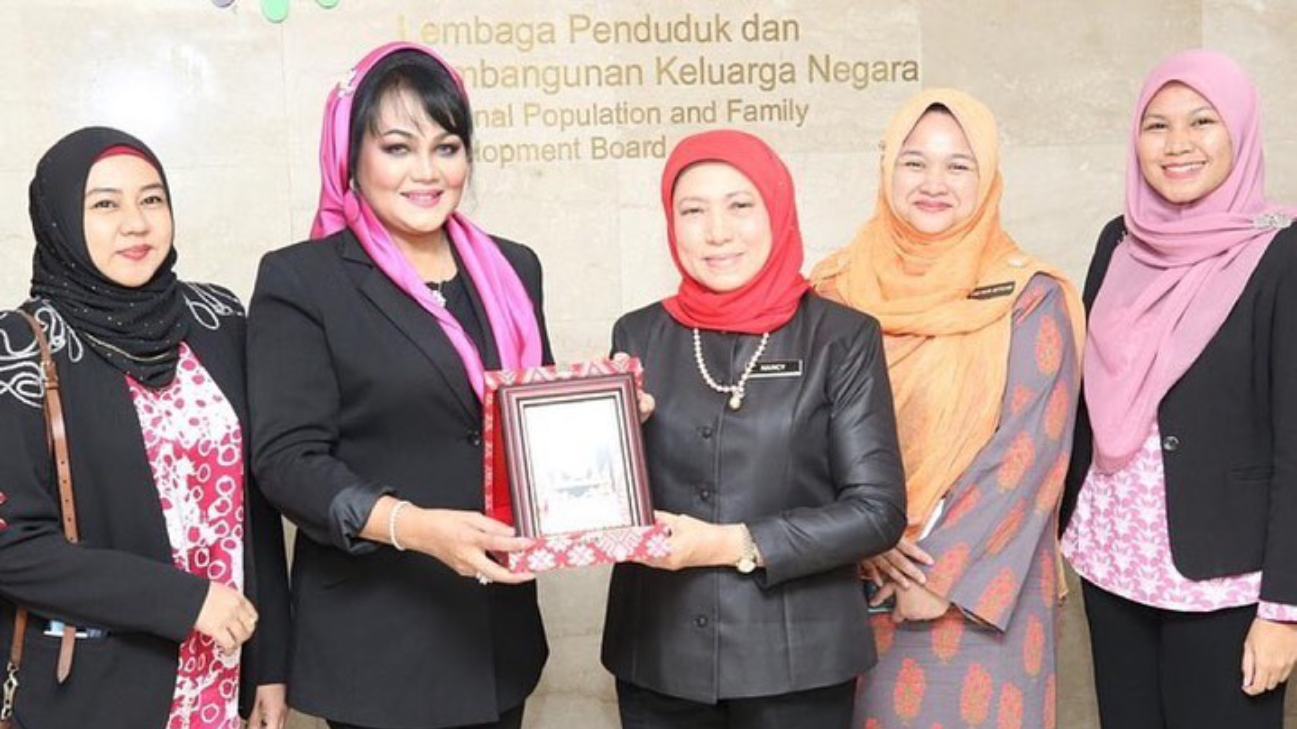 Kunjungan Hormat oleh Kumpulan Wanita Ikon Malaysia (KWIM)