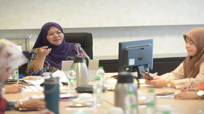 Sesi Taklimat Jabatan Pembangunan Wanita Kepada YBrs. Ketua Pengarah